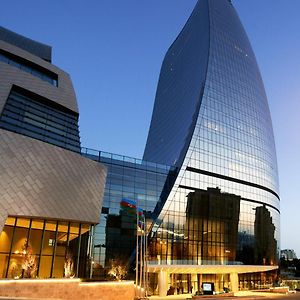 Apartments By Fairmont Baku Flame Towers